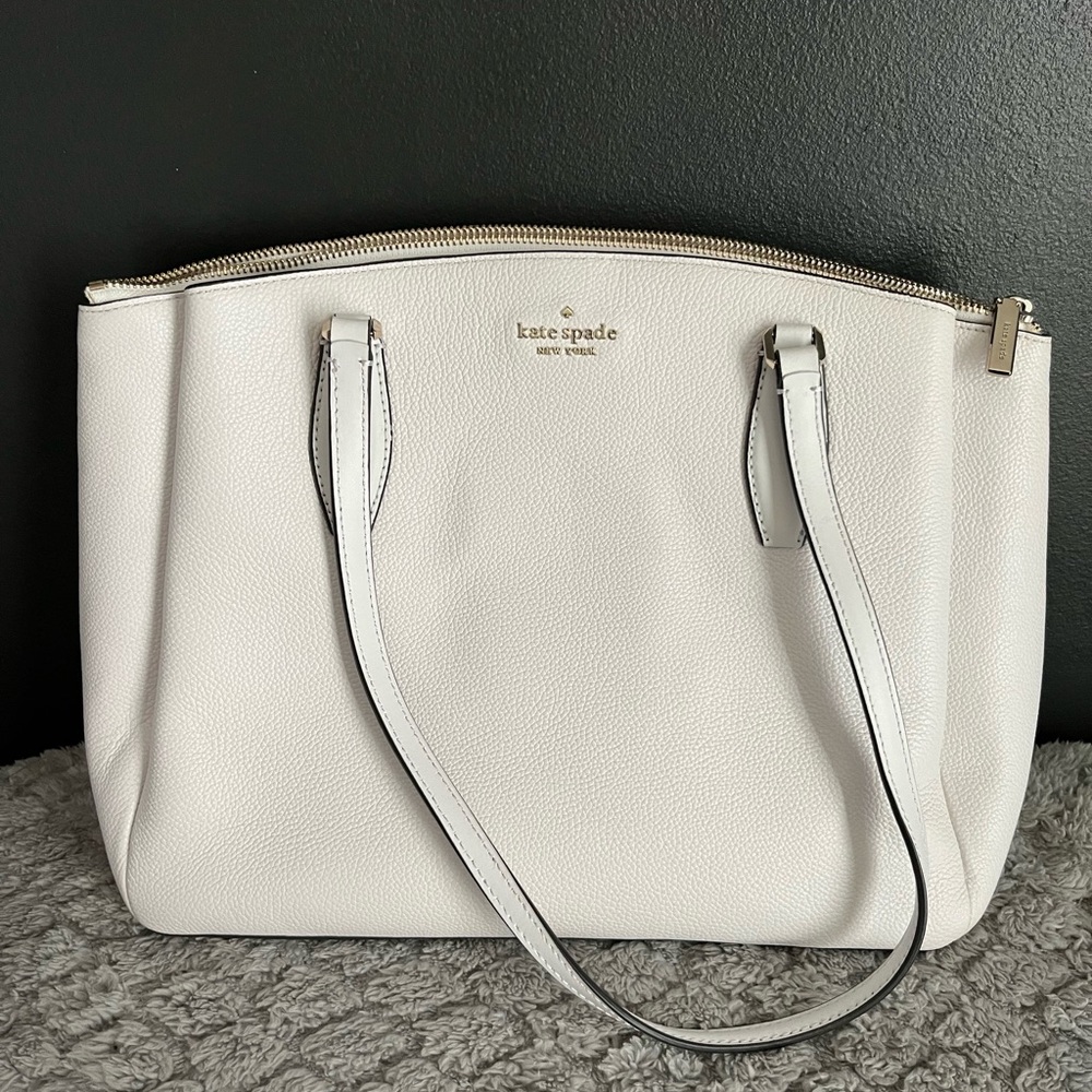 Kate Spade tote with compartments